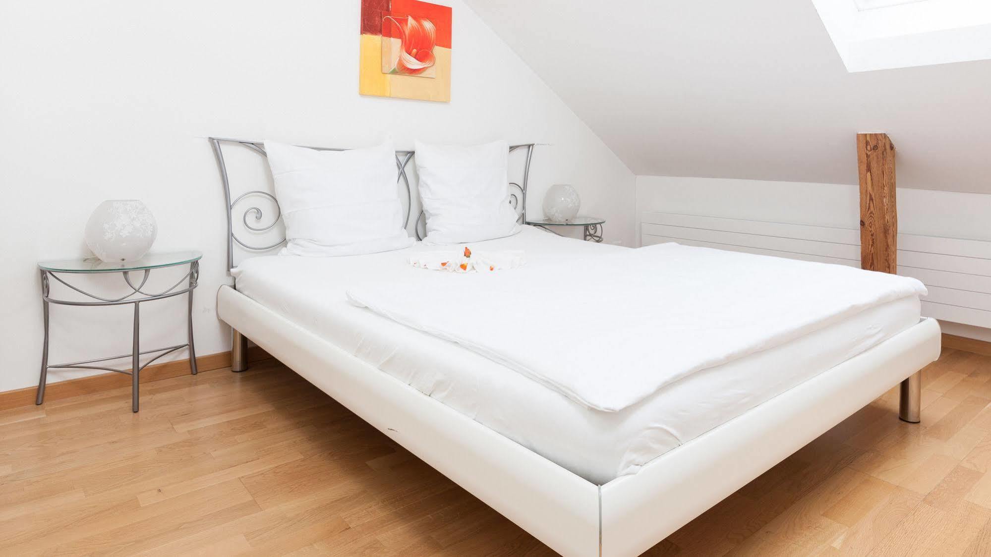Swiss Star Marc Aurel - Self Check-In Apartman Zürich Kültér fotó